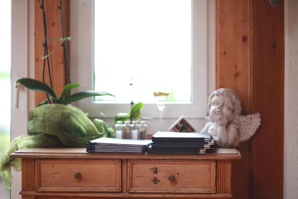 Kleines Landhaus Wendel Hotel Kapellen-Drusweiler ภายนอก รูปภาพ